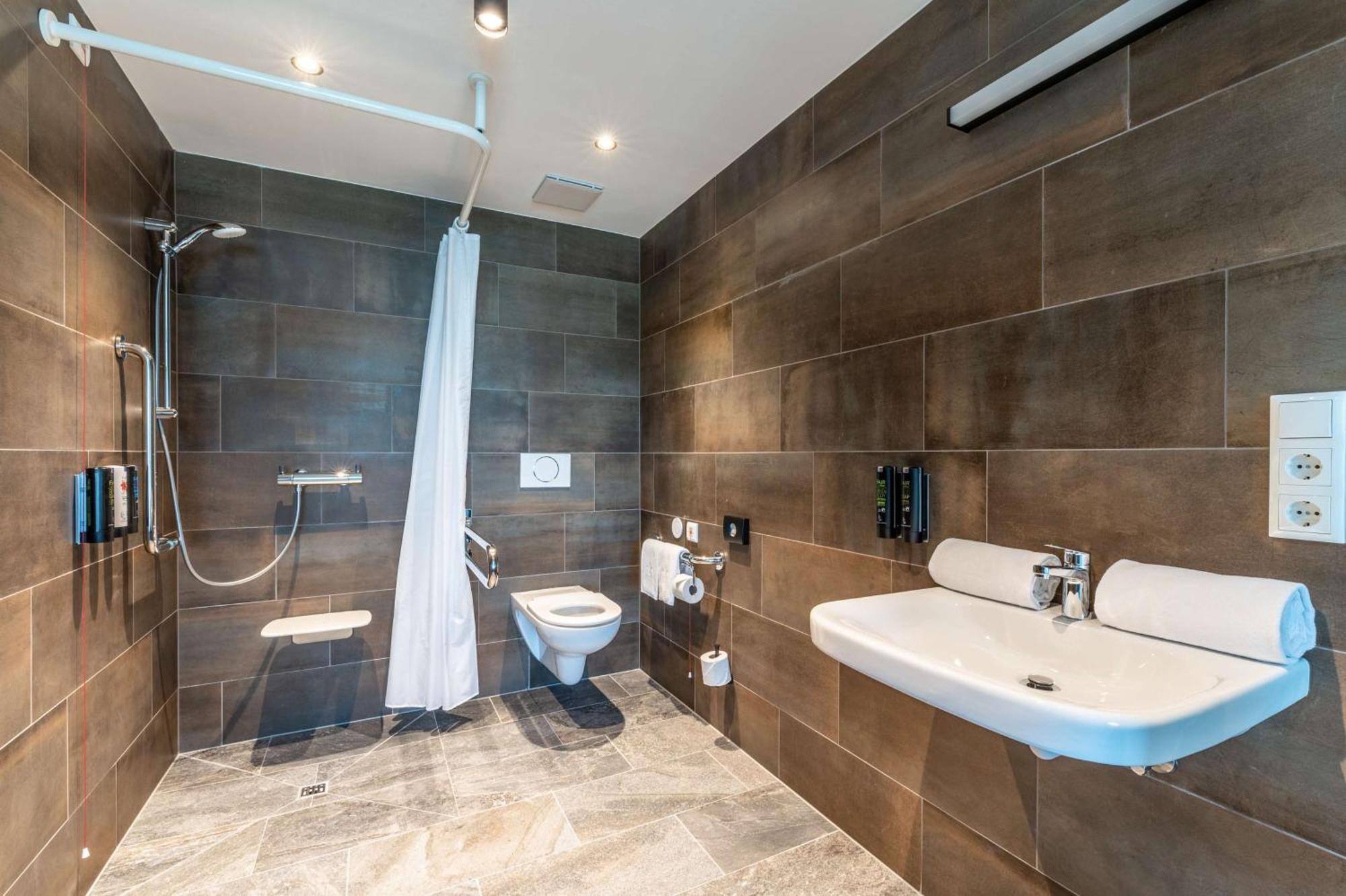 Aiden By Best Western Stadtgut Hotel Steyr - Free Parking Dış mekan fotoğraf